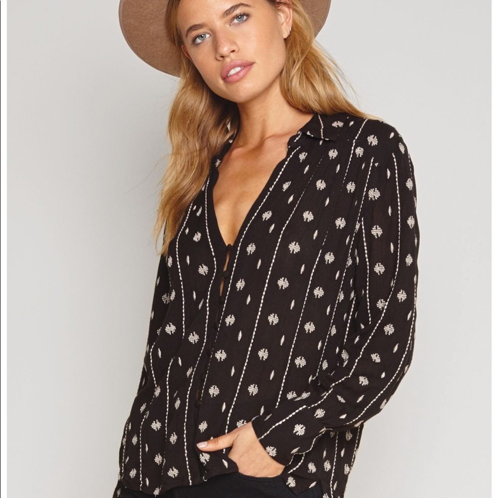 Amuse society Stinson blouse in black sands